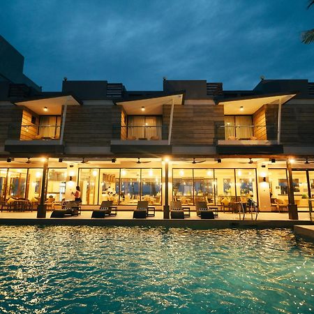 Alona By Jpark Island Resort パングラオ エクステリア 写真